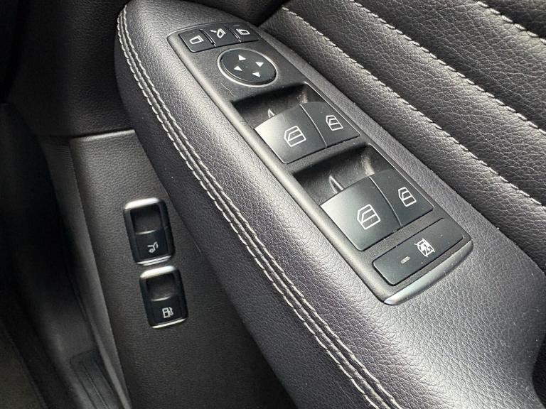 2017 Mercedes-Benz GLE GLE 500 e 4MATIC AMG Line Estate Petrol/electric Automatic