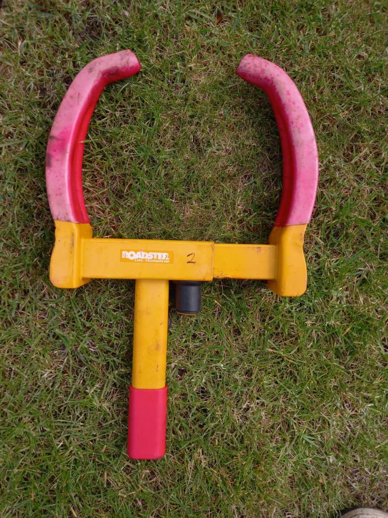 AQUAROLLS and other VARIOUS CAMPING AND CARAVANNING ITEMS from £10.00