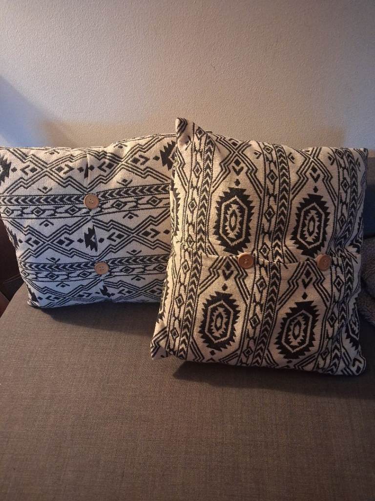 Pair of Navy Blue and White Patterned Cushions – Good Condition