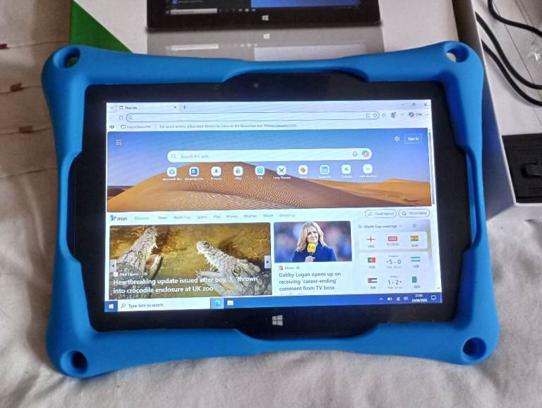 Fusion 5 - Large 10.1" Windows 10 Tablet Boxed With Rubber Case