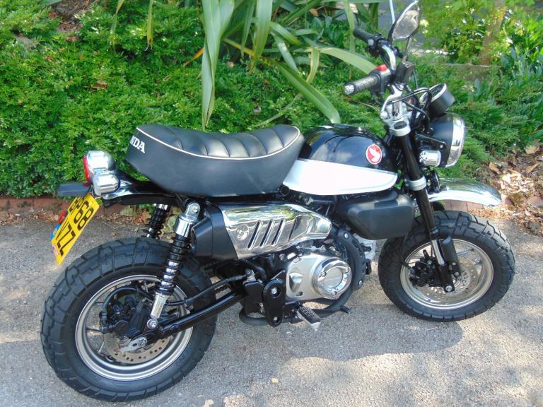 Honda Z125 MA-K Monkey Bike low miles 2019 superb 1 owner mini bike CBT learner