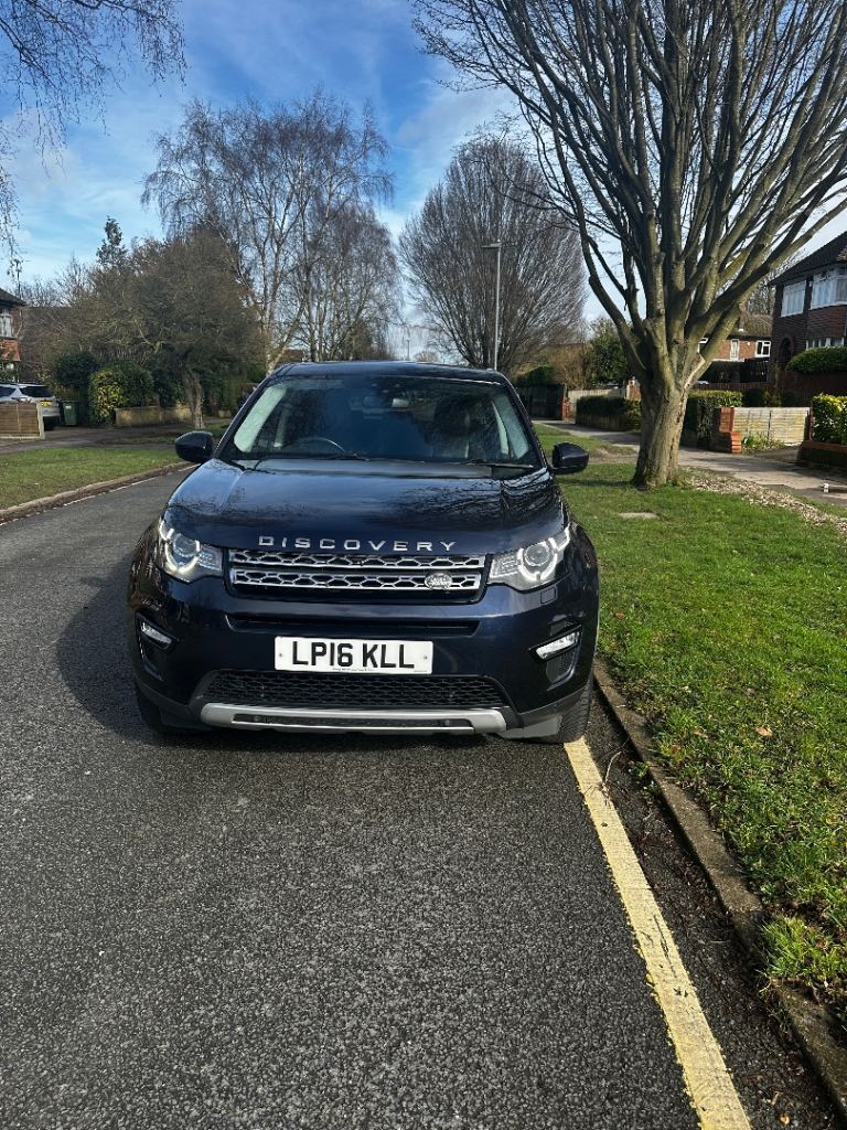 7 seater Discovery sport 