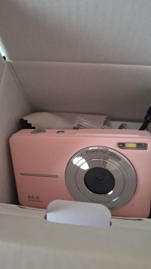 Digital Camera..lovely pink camera