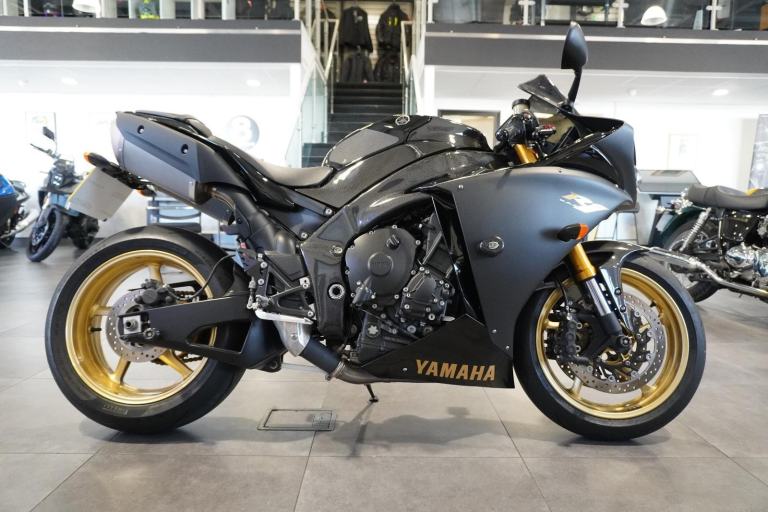 Yamaha YZF-R1, 2009, Black with just 12064miles Only £7995. 