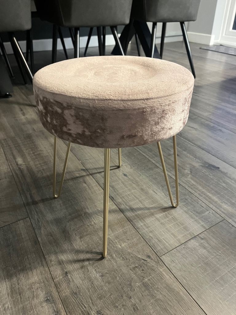 Free Blush pink stool