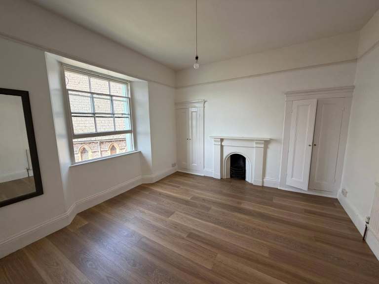 Room To Rent - St Luke road, Torquay.