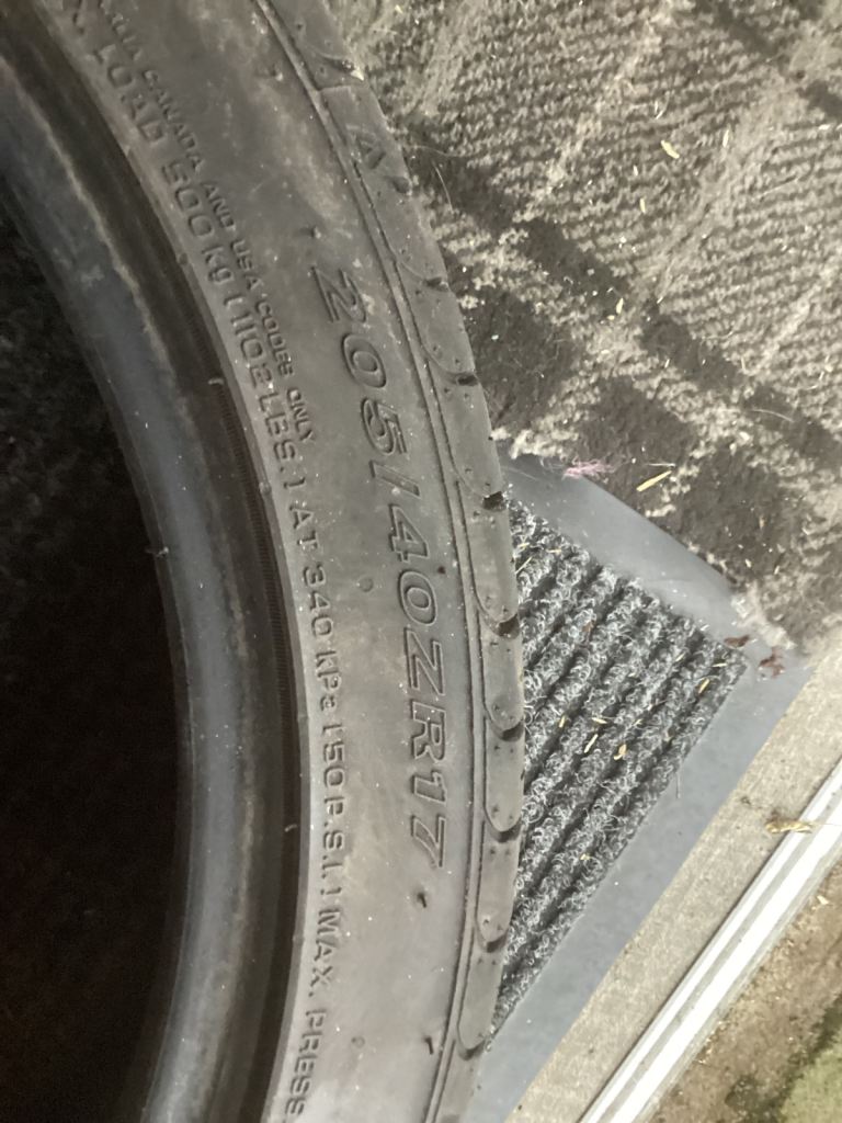 Nexen 205 40 17 tyre