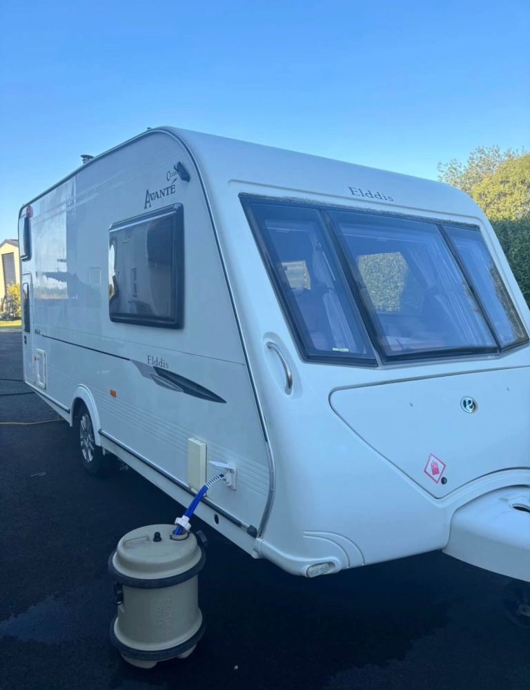 Eldiss Advante 4 berth with fixed bunk beds 