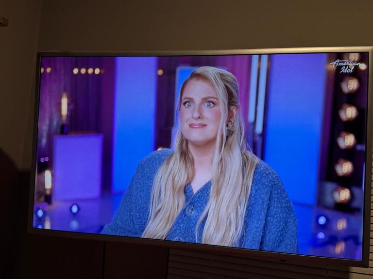 image for 40 inch Samsung smart tv 