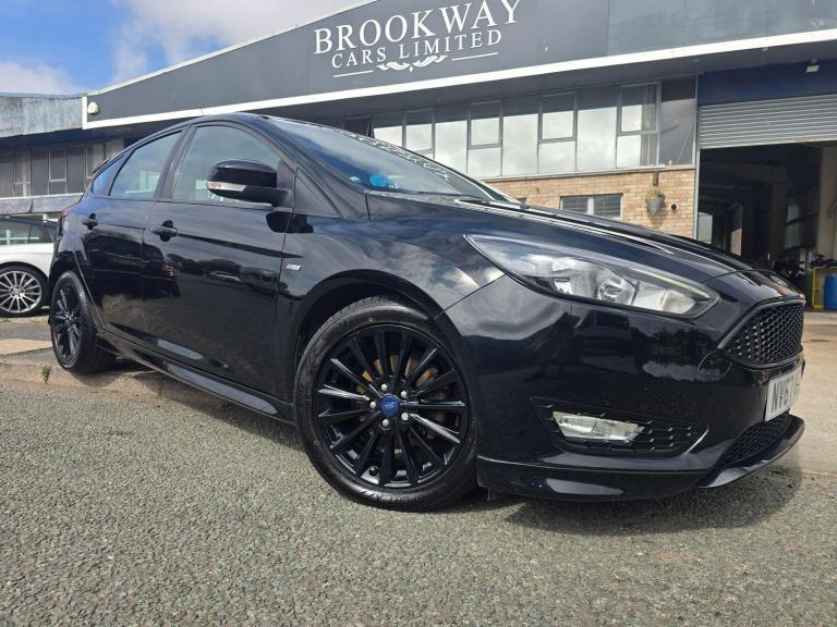 2018 Ford Focus 1.0 EcoBoost 140 ST-Line Navigation 5dr HATCHBACK PETROL Manual