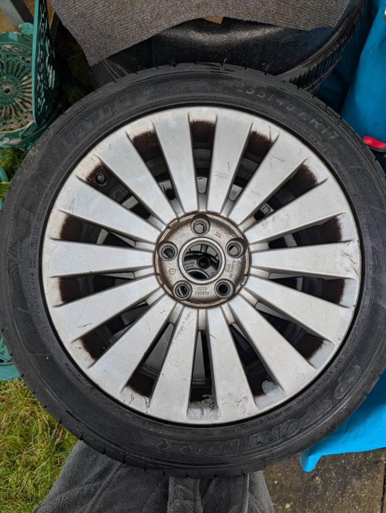 VW Passat Highline alloy wheels 