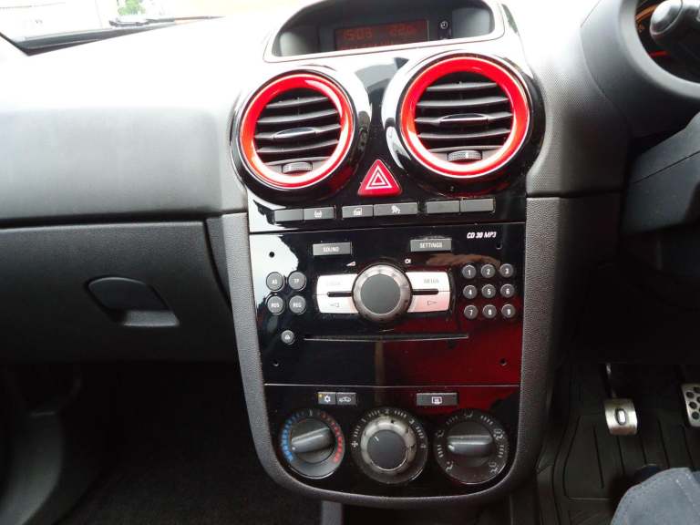 VAUXHALL CORSA 1.3 CDTi ecoFLEX Limited Edition Red Manual Diesel 2014