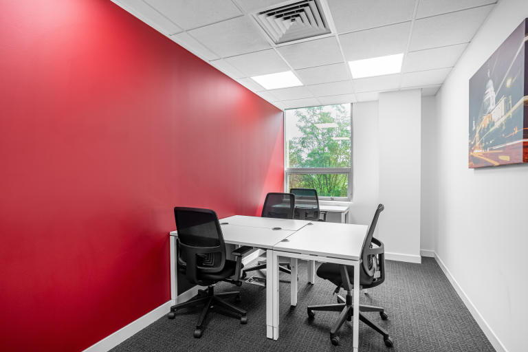 Peterborough - PE15DD \ Day Office Access - Start Anytime