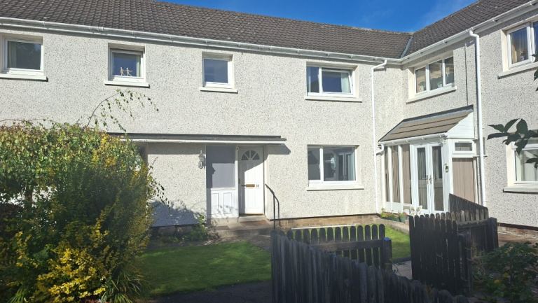 3 bedroom house in Atheling Grove, South Queensferry, Edinburgh, EH30 9PF