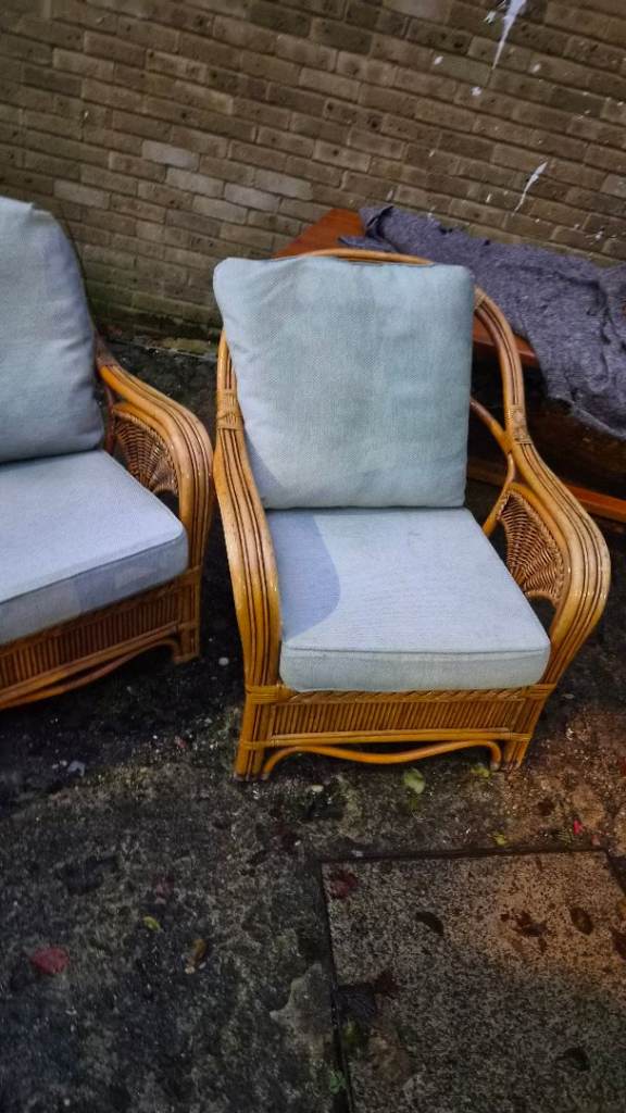 2 piece wicker set