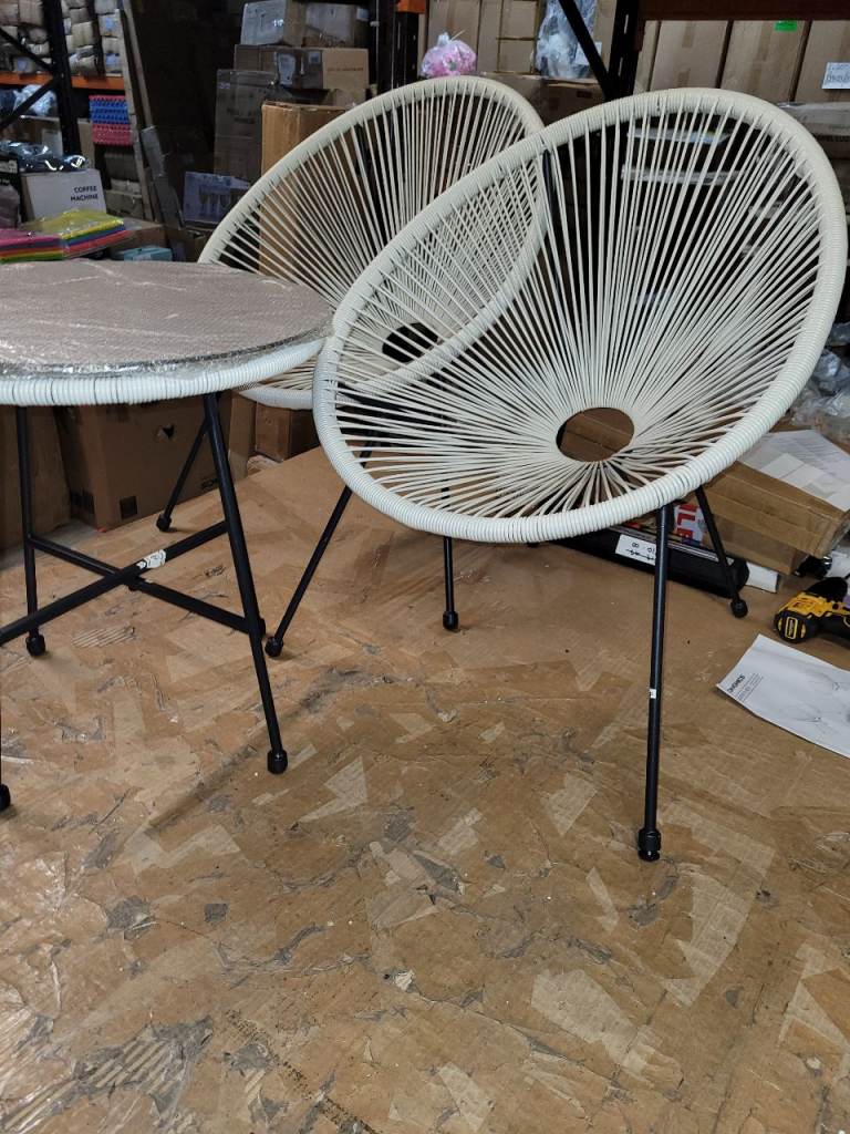 A new lovley string style 3 piece garden furniture set. 