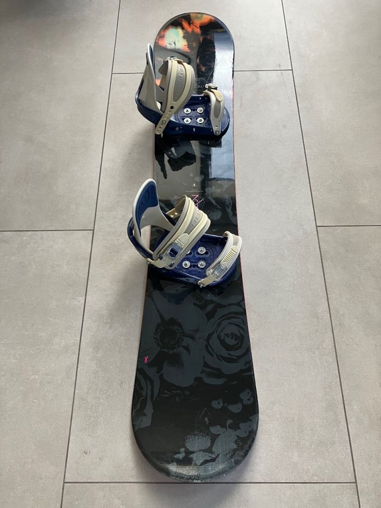 K2 First Lite 143cm snowboard & Burton Freestyle bindings £159
