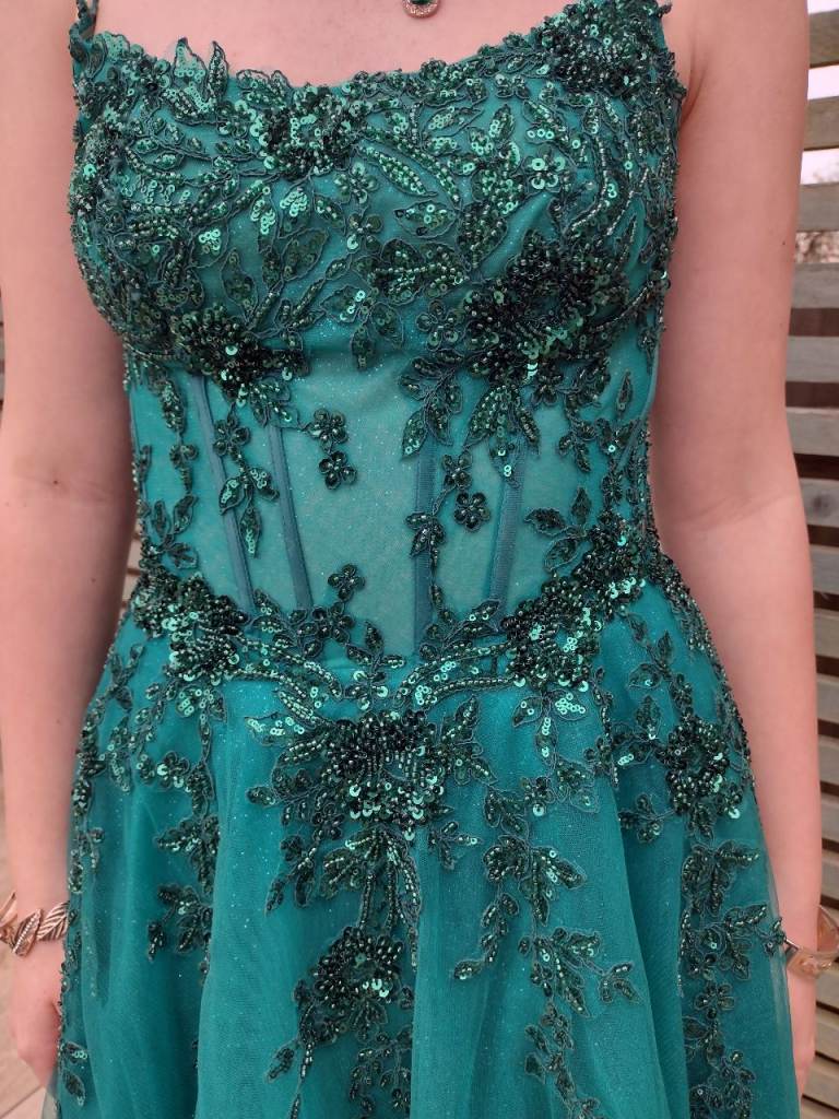 Prom dress - green, size 8