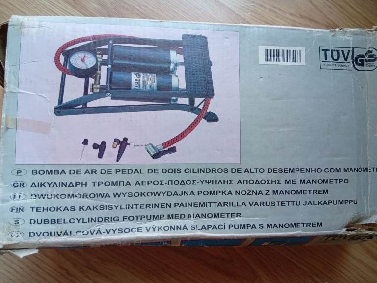 Foot Pump with Gauge – As Good As New, Boxed
