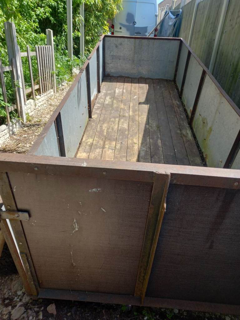 Long  Trailer with drop down tailgate