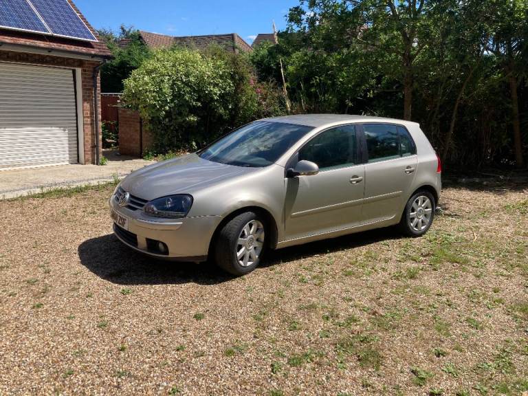 2004 VOLKSWAGEN GOLF 2.0 GT FSI 5DOOR HATCHBACK, VERY QUICK, DEC 26 MOT.