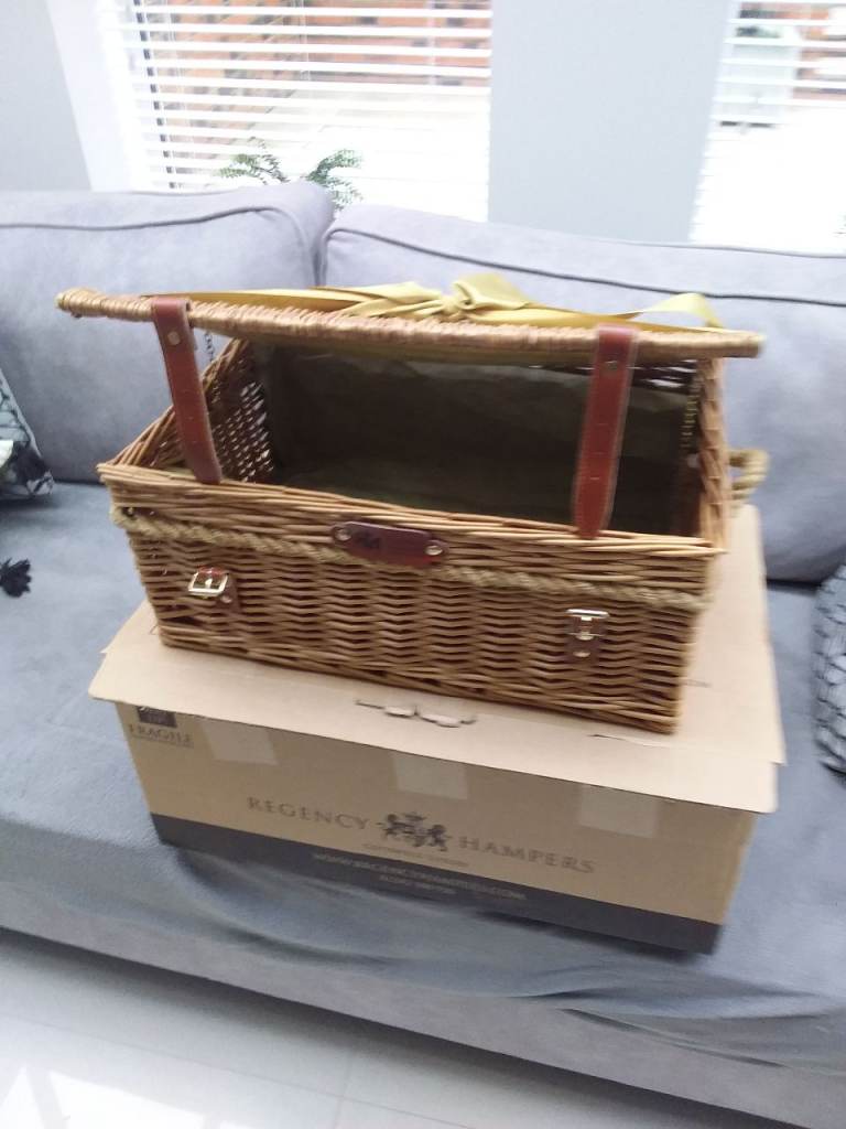 Wicker Hamper Basket 