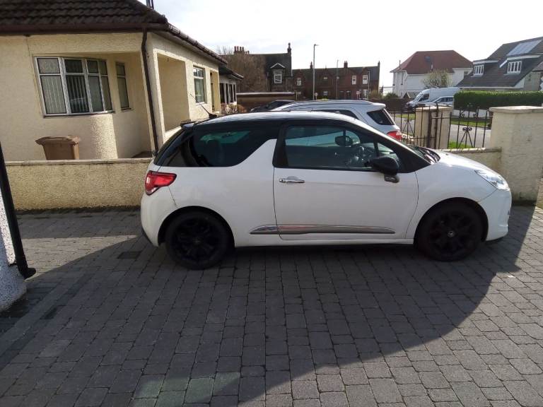 Citroen, DS3, Hatchback, 2012, Manual, 1598 (cc), 3 doors