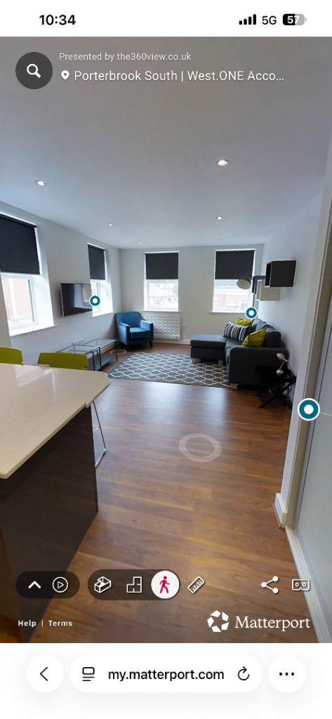 DELUXE STUDIO APARTMENT