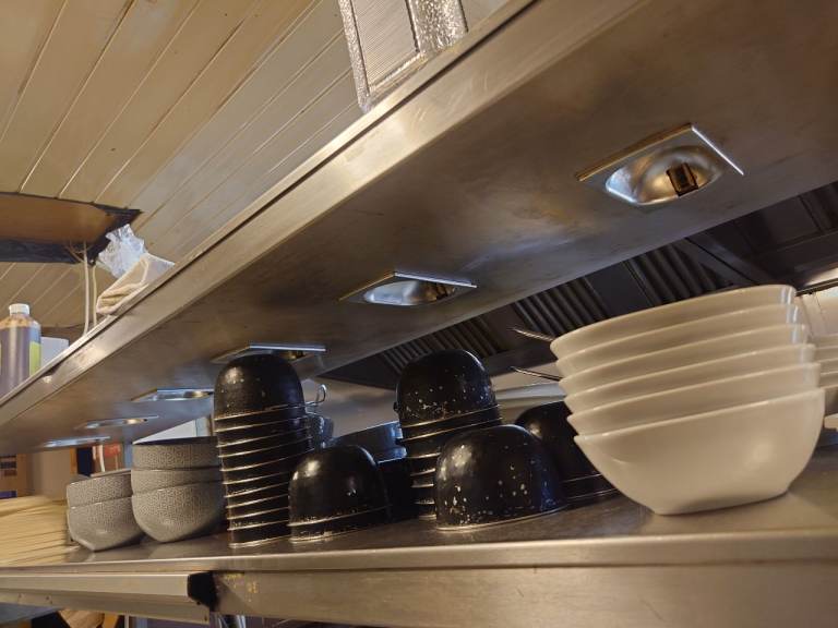 Commercial Kitchen Heated Pass Gantry