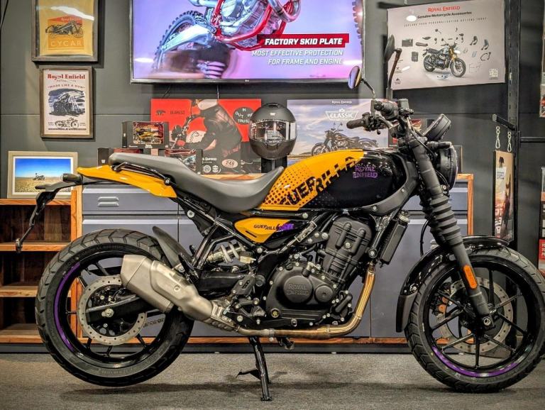 2025 ROYAL ENFIELD GUERRILLA 450 in Yellow Ribbon