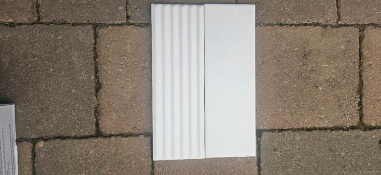 Ceramic wall tiles 