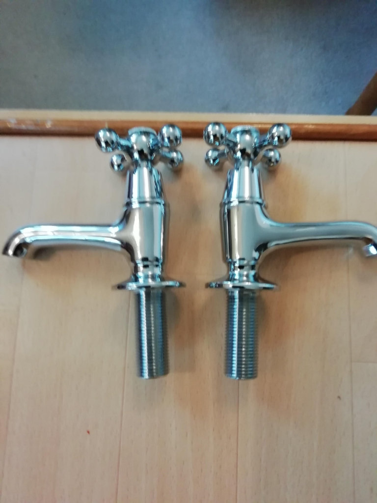 Sink & Bathroom Taps in Chrome NEW (Complete Pack)