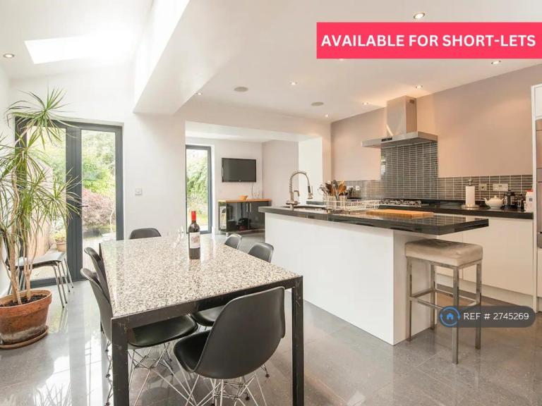 4 bedroom house in Plasturton Avenue, Cardiff, CF11 (4 bed) (#2745269)