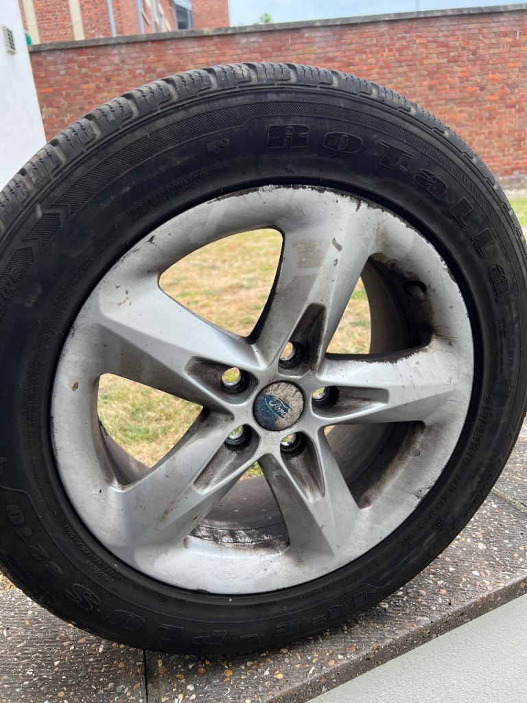 16” 5 stud Ford wheels