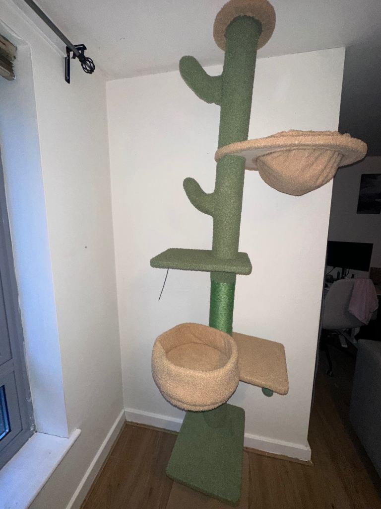 Cat tree 