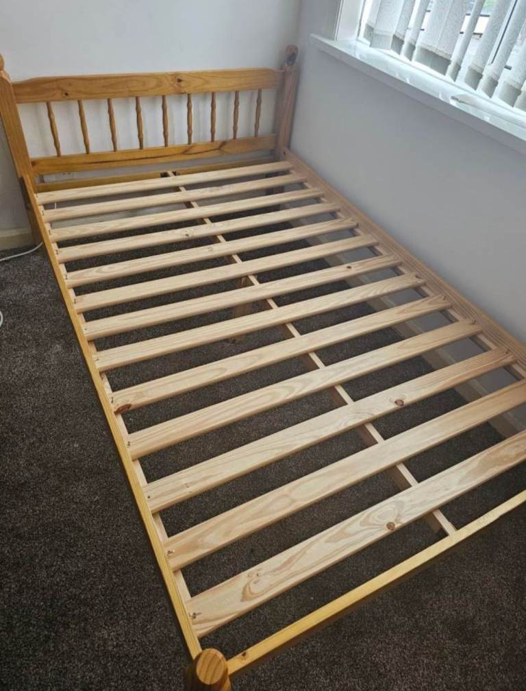 Double bedframe