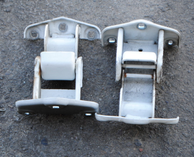 2015-2019 RENAULT TRAFIC VIVARO B MK2 PAIR PASSENGER SIDE REAR DOOR HINGES