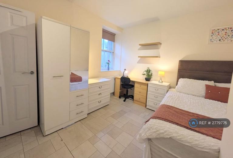 1 bedroom in St Michael Street, Dumfries, DG1 (#2779776)