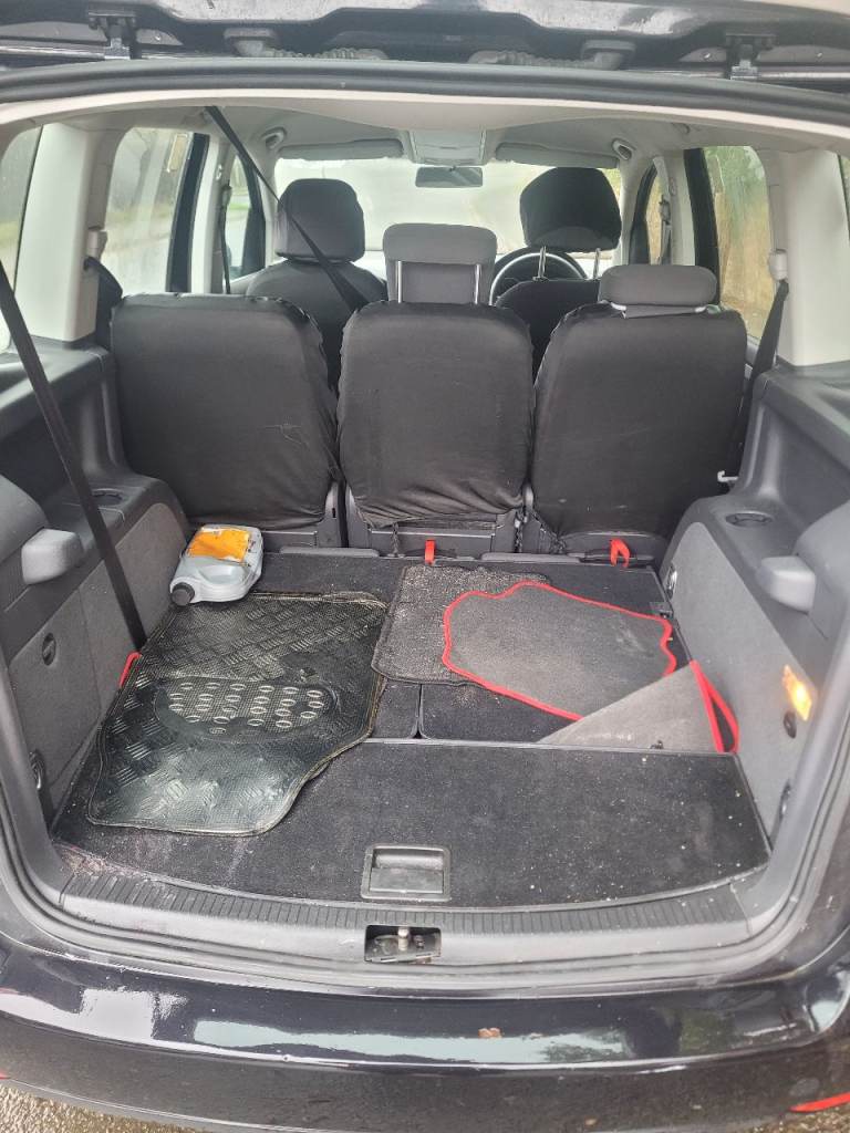Volkswagen, TOURAN, MPV, 2011, Manual, 1598 (cc), 5 doors
