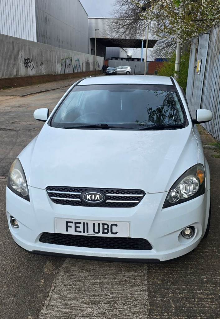 Kia, PRO CEED, Hatchback, 2011, Manual, 1582 (cc), 3 doors