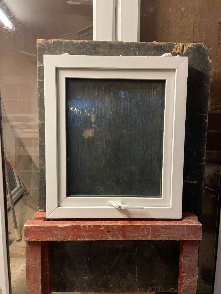 H 71.5 x W 61.5 cm - SMALL UPVC DOUBLE GLAZED WINDOW - OBSCURE GLASS (REF: SJ471) 