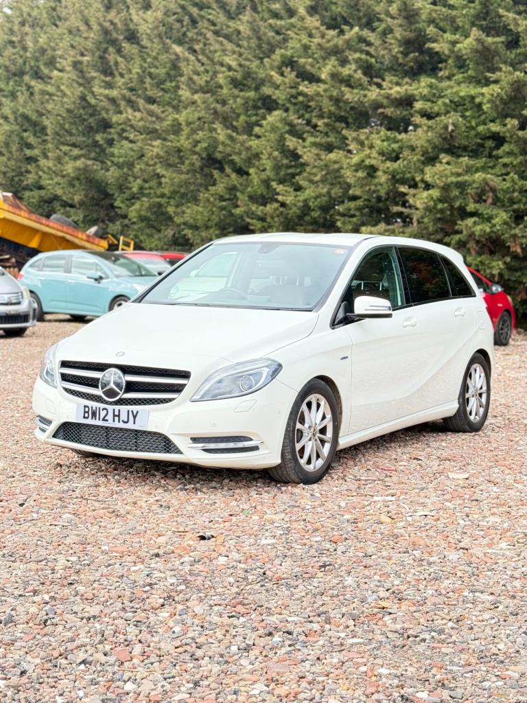2012 Mercedes-Benz B Class B180 BlueEFFICIENCY Hatchback Petrol Manual