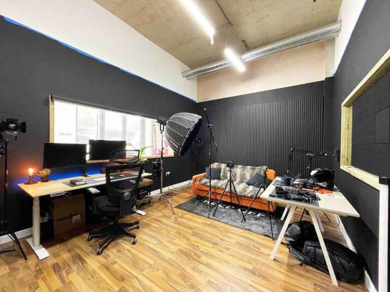 320sqft Creative Space | Workspace | Artist Studio | Office to Rent In Hackney East London E9