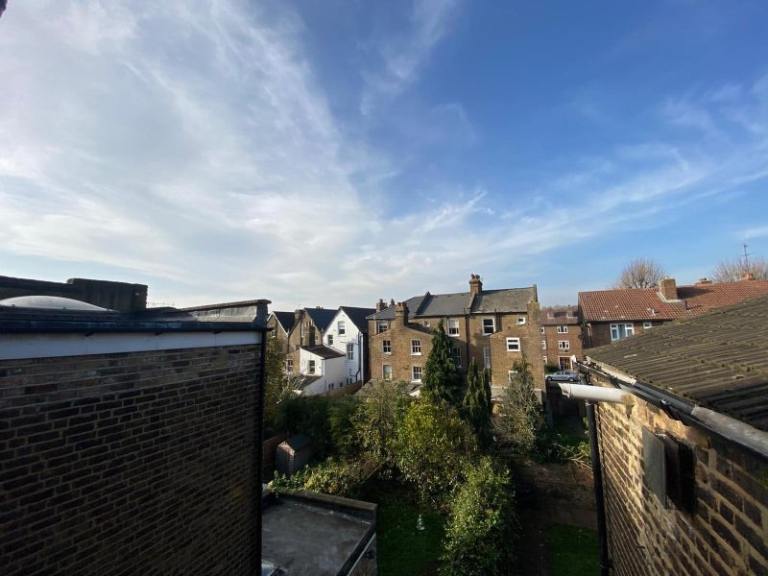 🌿Spacious Master Room for Rent Near Finsbury – N4📍