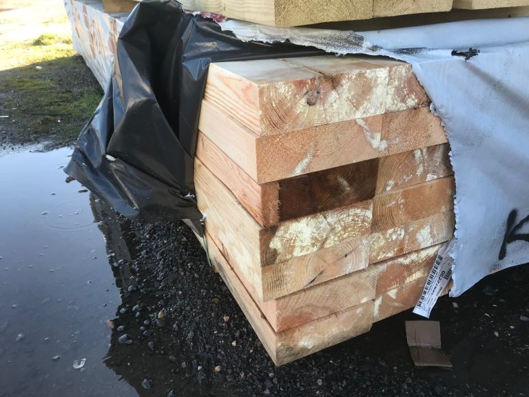 9x3 C24 Timber Purlin Joists 4.8m £40 each Collection or Delivery