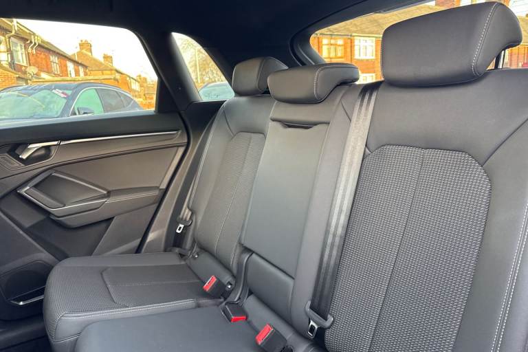 2019 Audi Q3 35 TDI S Line 5dr S Tronic ESTATE DIESEL Automatic