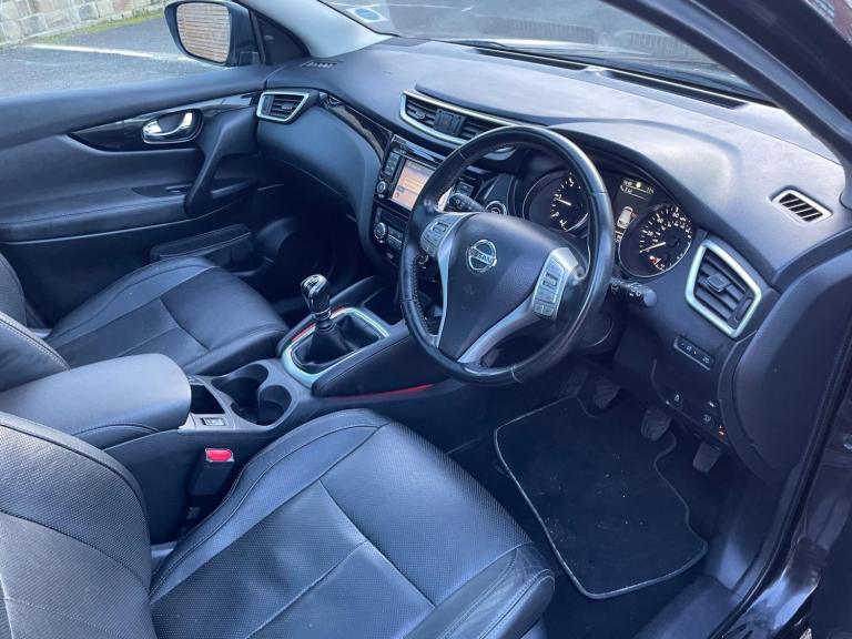 2015 Nissan Qashqai 1.6 dCi Tekna 2WD Euro 6 (s/s) 5dr HATCHBACK Diesel Manual