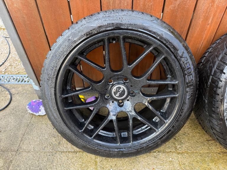 Set of 4 Black Alloy Wheels with Winter Tyres – 19”
