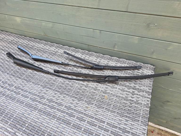 VW Golf mk7 Windscreen wiper blades 