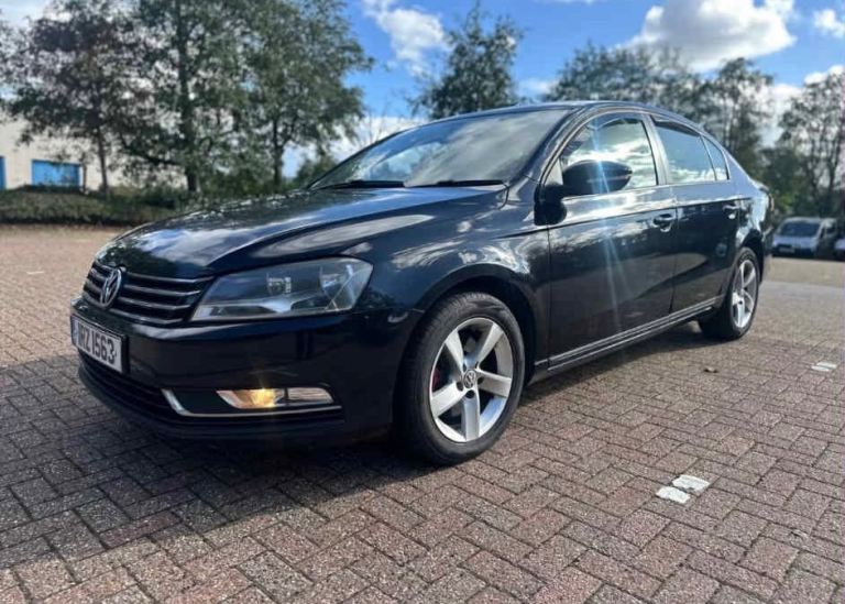 Volkswagen, PASSAT, Saloon, 2012, Manual, 1968 (cc), 4 doors